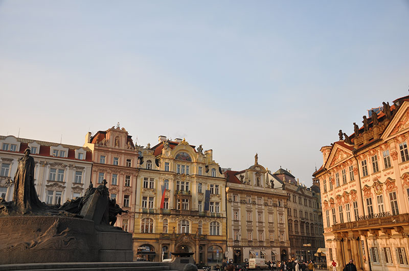 Petit périple en Europe de l’Est, acte 2: Prague se dessine en couleur.